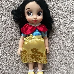 Snow White Disney Animated Collectors Doll